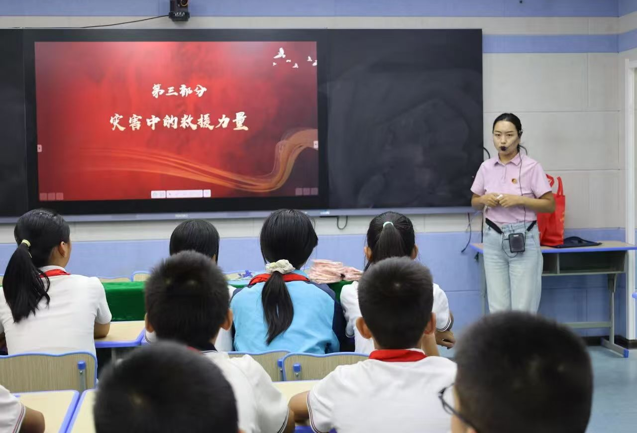 1759992833432836.png 图片1.png